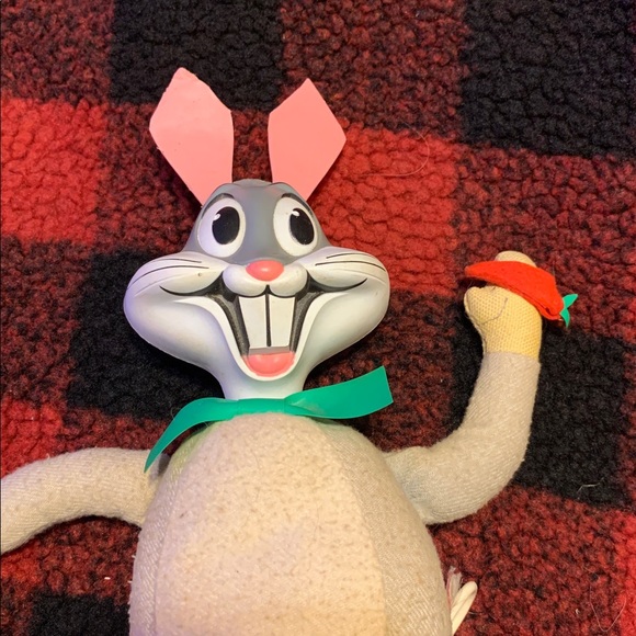 🥕🥕Bugs Bunny Gray and Pink Plush Toy - Picture 2 of 8